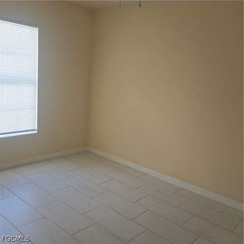 203 SE 13th ST, Cape Coral, FL 33990