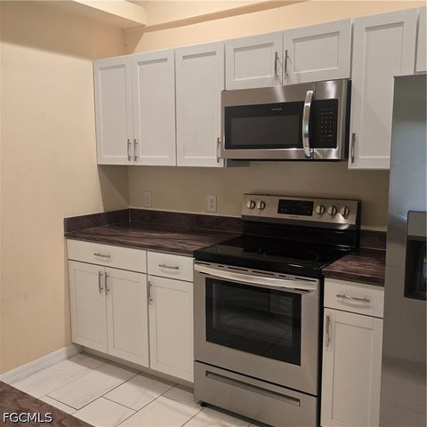 203 SE 13th ST, Cape Coral, FL 33990