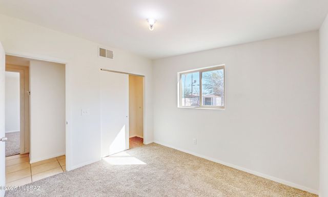 908 E Graybill Drive, Tucson, AZ 85719