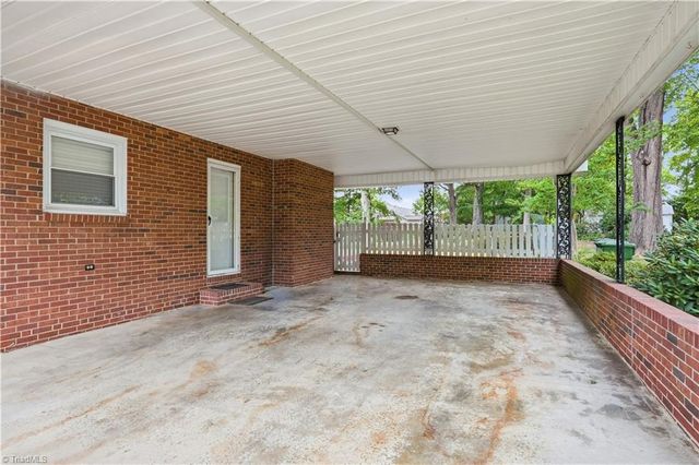 717 Corjon Street, Kernersville, NC 27284