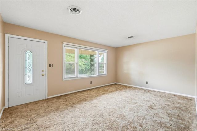 717 Corjon Street, Kernersville, NC 27284