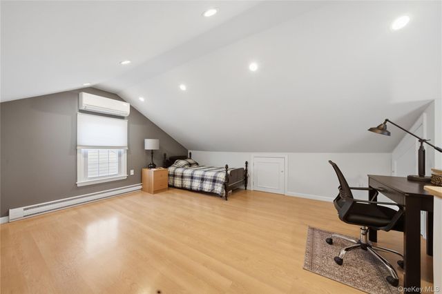 88-21 79th Avenue, Glendale, NY 11385