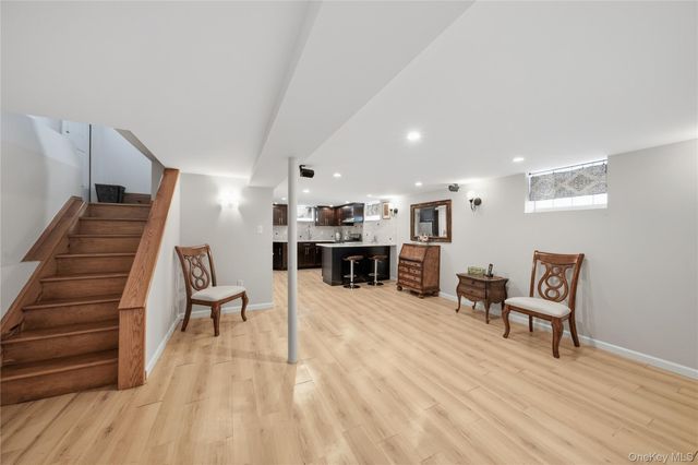 88-21 79th Avenue, Glendale, NY 11385