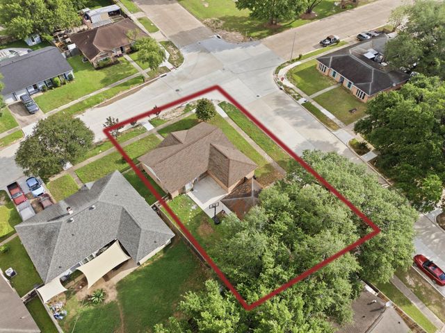 303 N Forest Boulevard, Houston, TX 77090