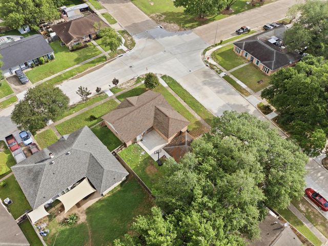 303 N Forest Boulevard, Houston, TX 77090