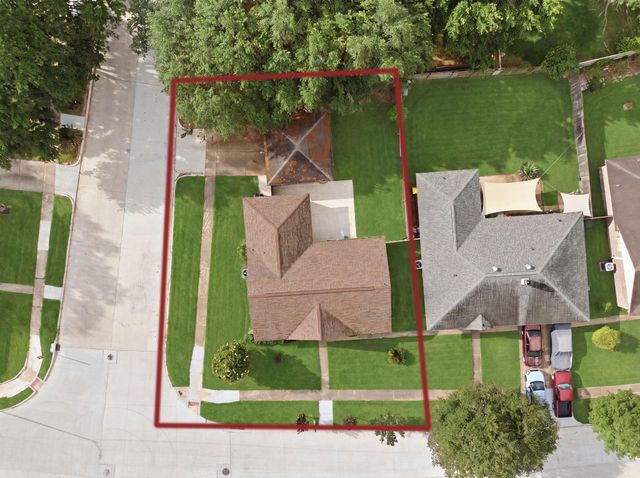 303 N Forest Boulevard, Houston, TX 77090