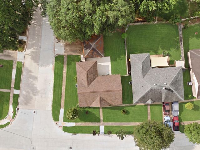 303 N Forest Boulevard, Houston, TX 77090