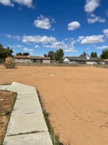 22276 Minnetonka Road, Apple Valley, CA 92308