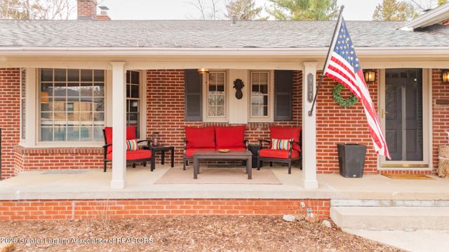 937 Roxburgh Avenue, East Lansing, MI 48823