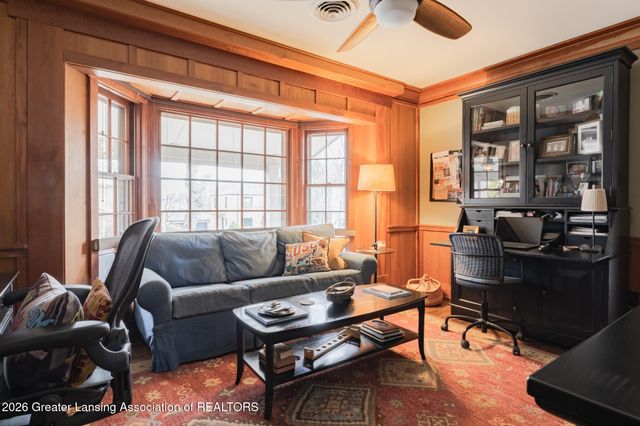 937 Roxburgh Avenue, East Lansing, MI 48823