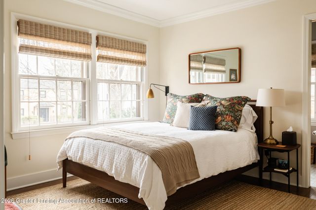 937 Roxburgh Avenue, East Lansing, MI 48823