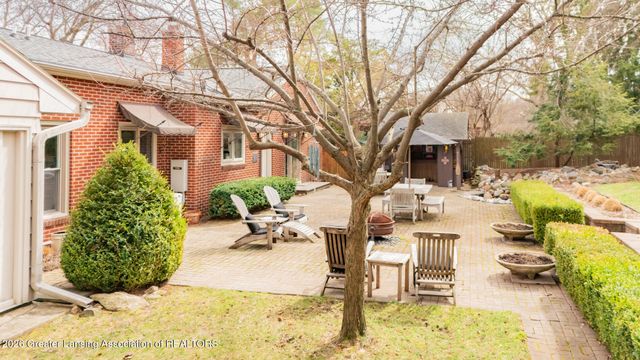 937 Roxburgh Avenue, East Lansing, MI 48823