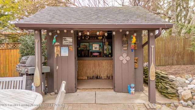 937 Roxburgh Avenue, East Lansing, MI 48823