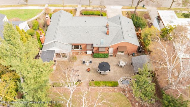 937 Roxburgh Avenue, East Lansing, MI 48823