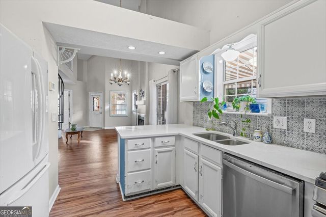 1351 Yorkshire Lane, Woodstock, GA 30188