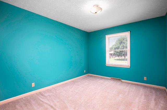 206 Dove Park, Versailles, KY 40383