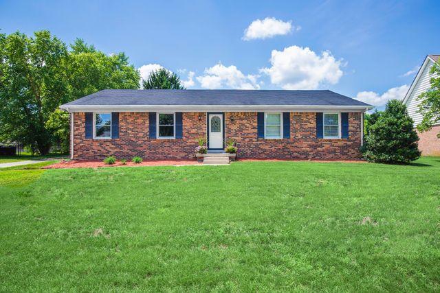 206 Dove Park, Versailles, KY 40383