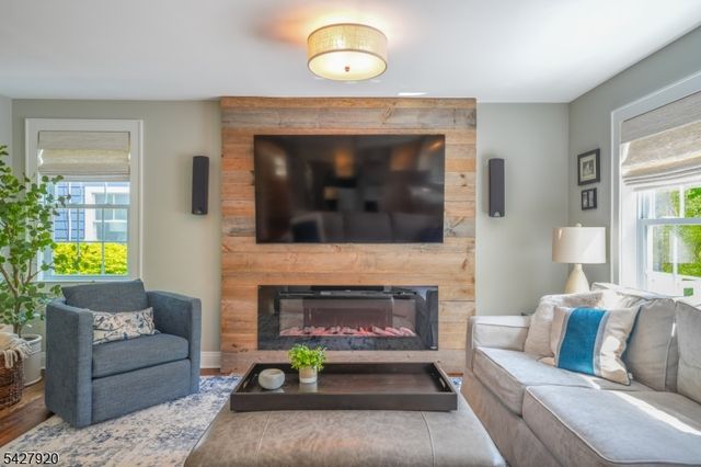 114 Coleman Ave, Chatham Boro, NJ 07928