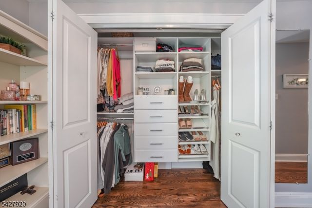 114 Coleman Ave, Chatham Boro, NJ 07928