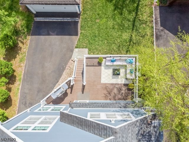 114 Coleman Ave, Chatham Boro, NJ 07928