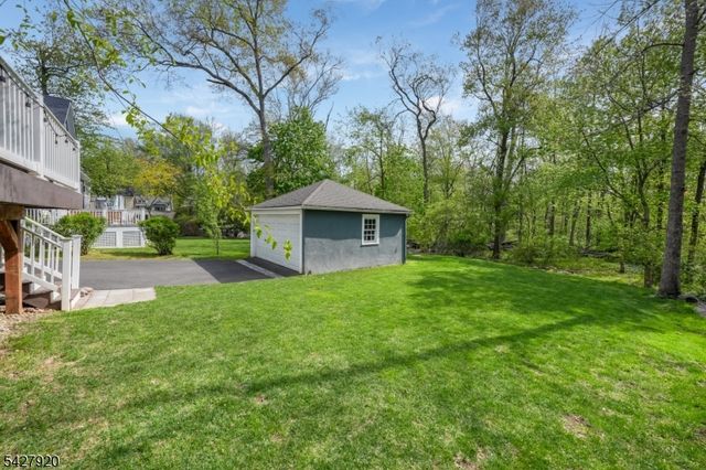 114 Coleman Ave, Chatham Boro, NJ 07928