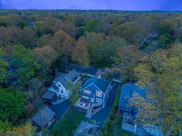 114 Coleman Ave, Chatham Boro, NJ 07928