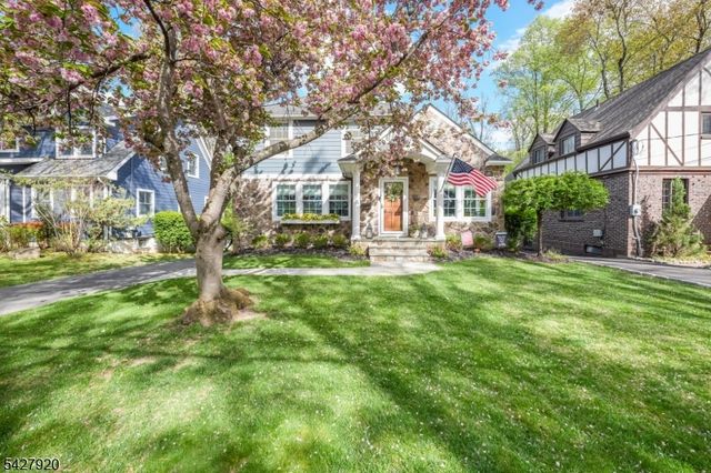 114 Coleman Ave, Chatham Boro, NJ 07928