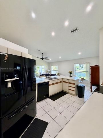 5796 SW 89th Way, Cooper City, FL 33328