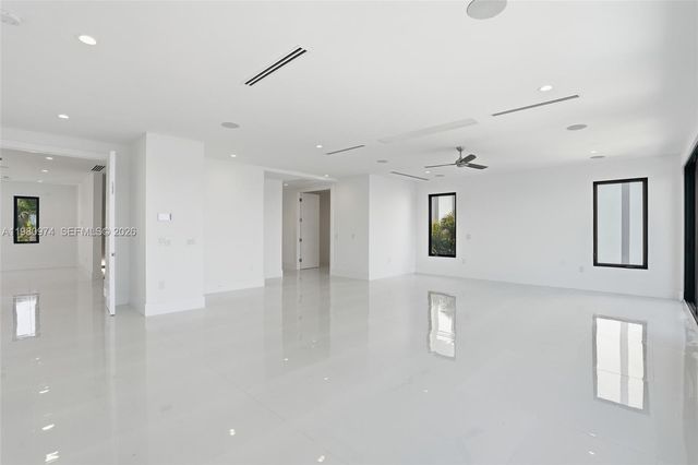 5735 Riverside Dr, Cape Coral, FL 33904