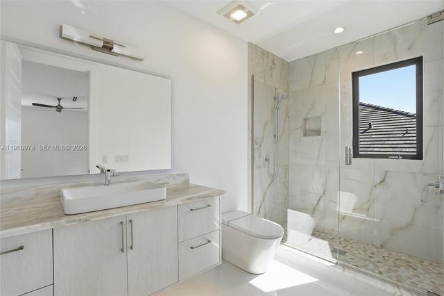 5735 Riverside Dr, Cape Coral, FL 33904