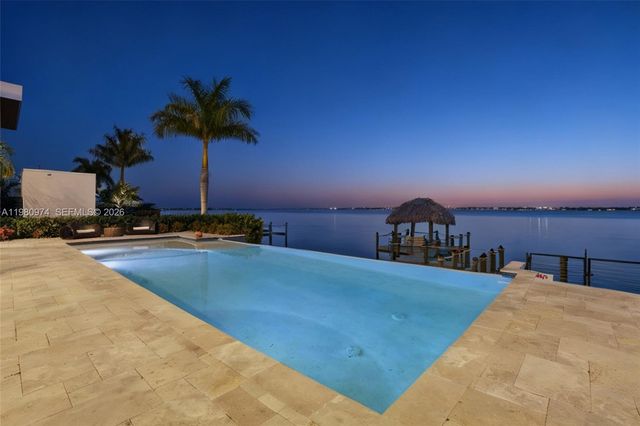 5735 Riverside Dr, Cape Coral, FL 33904