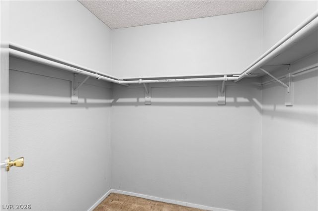 5191 Pioneer Avenue 204, Las Vegas, NV 89146