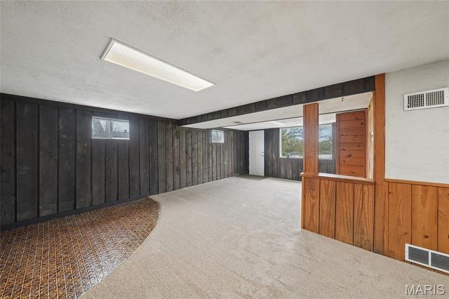 143 Burncoate Drive, Unincorporated, MO 63129