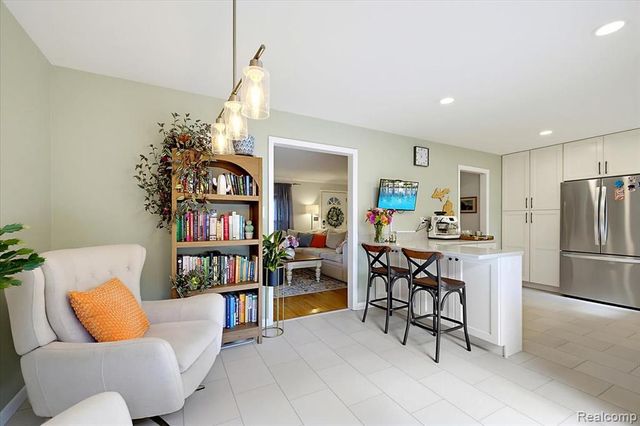 4125 Yorba Linda Boulevard, Royal Oak, MI 48073