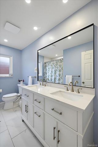 4125 Yorba Linda Boulevard, Royal Oak, MI 48073