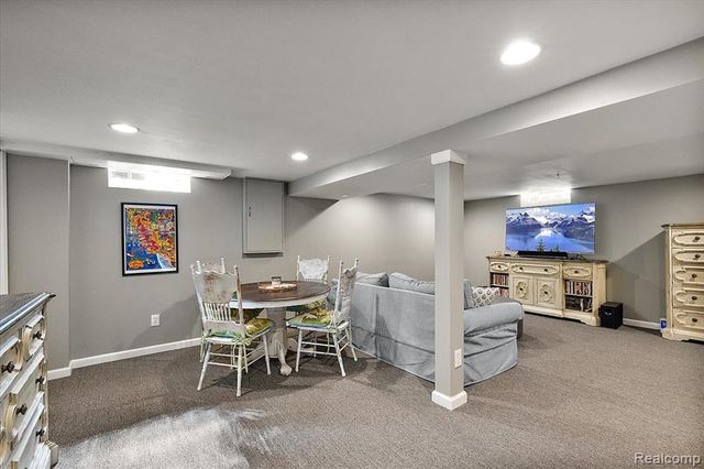 4125 Yorba Linda Boulevard, Royal Oak, MI 48073