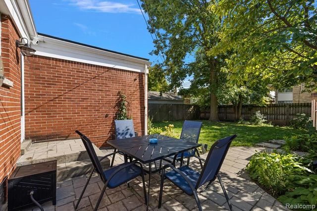 4125 Yorba Linda Boulevard, Royal Oak, MI 48073