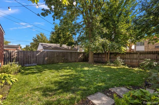 4125 Yorba Linda Boulevard, Royal Oak, MI 48073