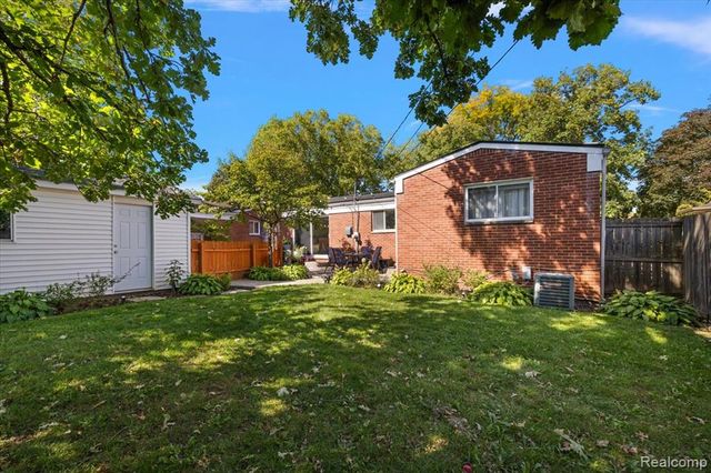 4125 Yorba Linda Boulevard, Royal Oak, MI 48073