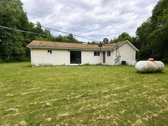 1700 Shipman Road, Oxford, MI 48371