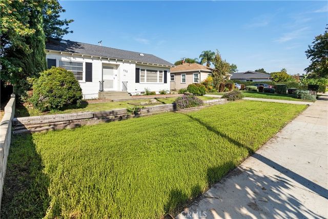 632 W I, Ontario, CA 91762