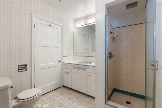 632 W I, Ontario, CA 91762