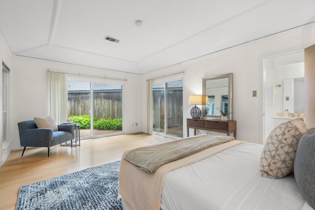 2909 Hillcrest Drive, Irving, TX 75062