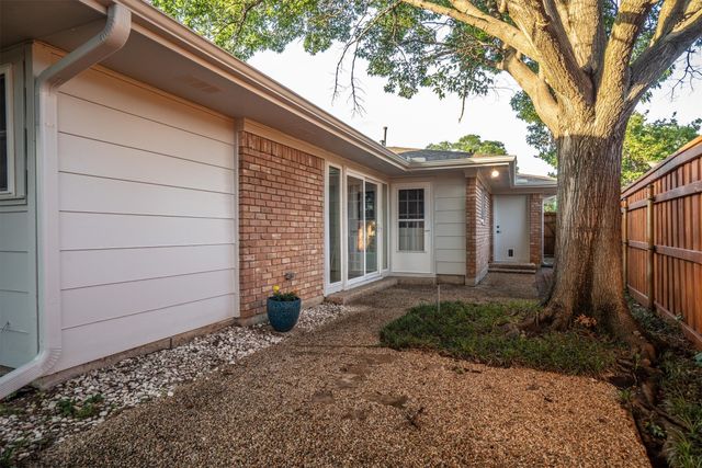 2909 Hillcrest Drive, Irving, TX 75062