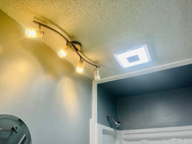 4 Brookway Lane, North Little Rock, AR 72120