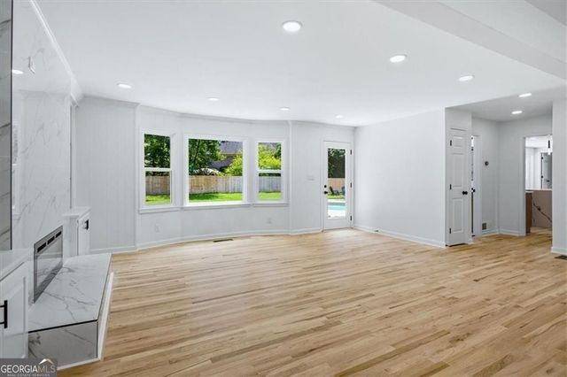5614 Bunky Way, Atlanta, GA 30338