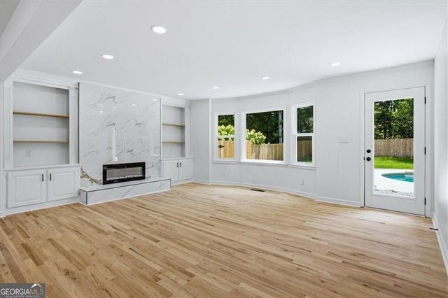 5614 Bunky Way, Atlanta, GA 30338