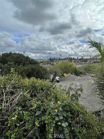 2004 Ripley Avenue, Redondo Beach, CA 90278