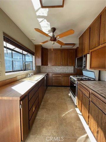 2004 Ripley Avenue, Redondo Beach, CA 90278