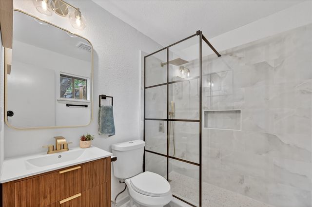 2507 Foxcroft Circle, Denton, TX 76209